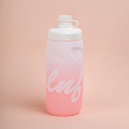 Фляга с флягодержателем для воды COMIRON ESLNF 620мл., двухцветная с пылевой силиконовой крышкой, розово-белая