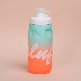 Фляга с флягодержателем для воды COMIRON ESLNF  620мл. двухцветная с пылевой силиконовой крышкой, зелено-розовая