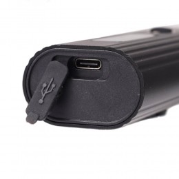 Фонарь передний COMIRON "OKO400" корпус: авиационный алюминий 6063, IP67; свет: 1 XPG, 400lm; аккум: 3.7V 4000 mAh, USB; POWER BANK.