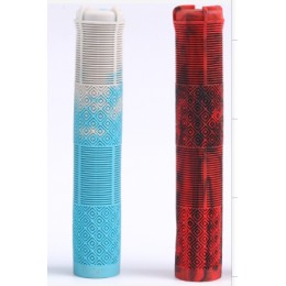 Грипсы 160 мм для трюкового самоката, красные/черные с ромбами цельнолитые