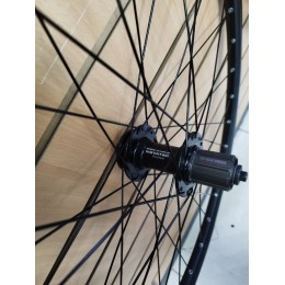 Колесо 26" заднее 2-х слойный WEINMANN XTB, втулка NOVATEC D472 SBT П/П под диск, кассету 8/9/10 ск