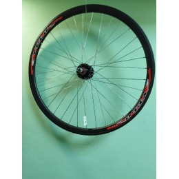 Колесо 26" заднее алюм.обод, втулка под трещотку с пром. подшипником, под дисковый тормоз, гайки