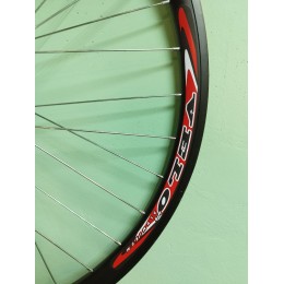 Колесо 28"-29" заднее, алюм. двойн. обод, втулка на пром. подшип., диск. тормоз, под трещотку, на гайках, (лого. VELO), 36 спиц, черное