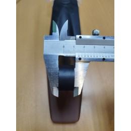 Крепление заднего крыла 24"-26" XGNB-068, пластик, черное