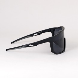 Очки солнцезащитные KRYPTON. ударопрочные. Линза- Зеркальная. Материалы: PC+ Silicone мягкая накладка на нос. Черные