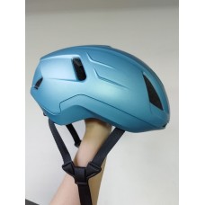 Шлем велосипедиста, цвет голубой металлик